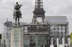 Au pied de la Tour Eiffel, le projet qui ulcère des riverains