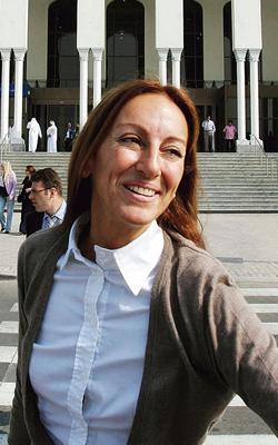 Véronique Robert. Collaboratrice d' Envoyé spécial sur France 2, elle venait de signer pour Paris Match une enquête sur les djihadistes français en Irak. » Lire son portrait