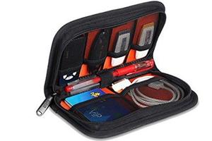 Pochette pour ranger ses câbles. (DR)