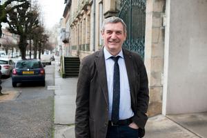 Jean-Paul Dufrègne, député communiste de l'Allier devant sa permanence à Moulins.