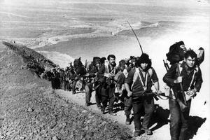 Des soldats israéliens près du canal de Suez en octobre 73.