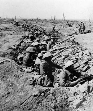 Sur les 120.000 Britanniques partis à l'assaut le 1er juillet, 40.000 sont blessés, 20.000 sont morts.