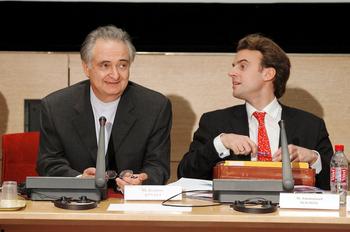 La mèche est encore folle, mais les formidables capacités de travail sont déjà là. L'idéal pour Jacques Attali, qui cherchait un rapporteur infatigable.