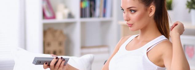 Malgré l'essor de plateformes numériques comme YouTube ou Netflix, le petit écran fait toujours de la résistance. 