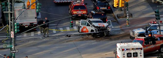 Huit morts dans un attentat à la voiture-bélier à New York