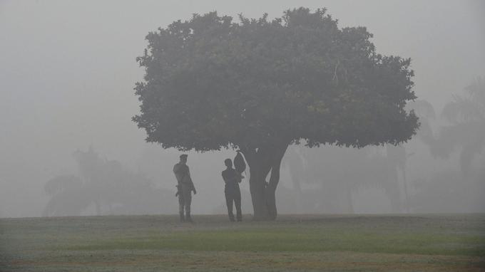 Des policiers dans un parc de New Delhi.