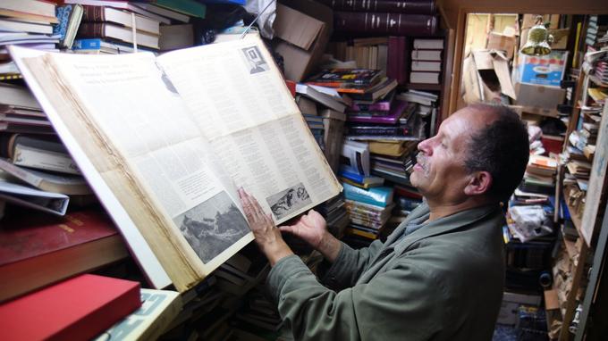 José Alberto Gutierrez, surnommé le «seigneur des livres».