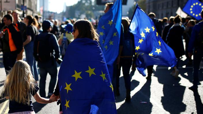 Brexit Des Centaines De Milliers De Manifestants Pour Un Second