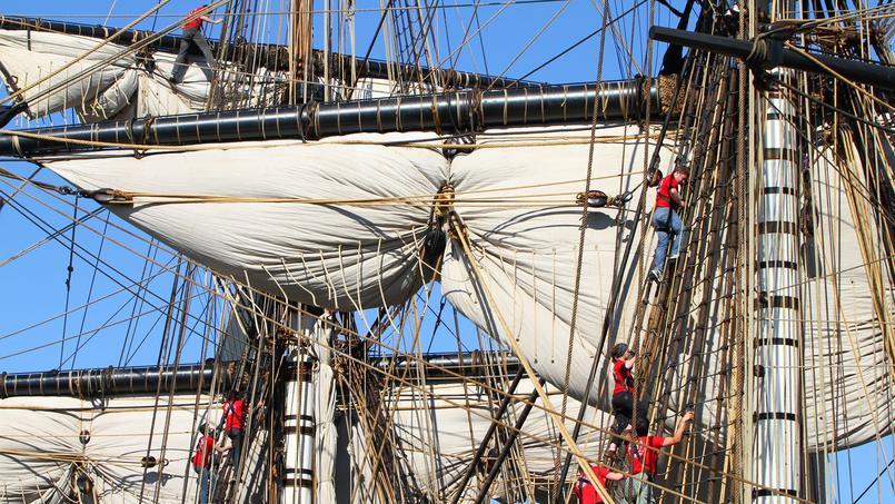 L'HERMIONE DE RETOUR EN FRANCE XVMd3444bd8-1c1b-11e5-b398-d350d7c71e31-805x453