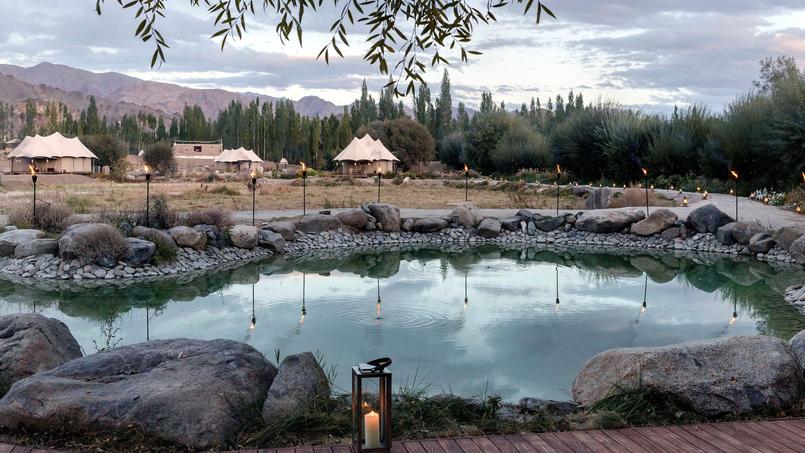Chamba Camp Thiksey, ce luxueux camp de toile recrée l'ambiance de voyage de la grande époque.