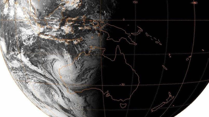 Photo satellite du cyclone Olivia, le 10 avril 1996 - image NOAA