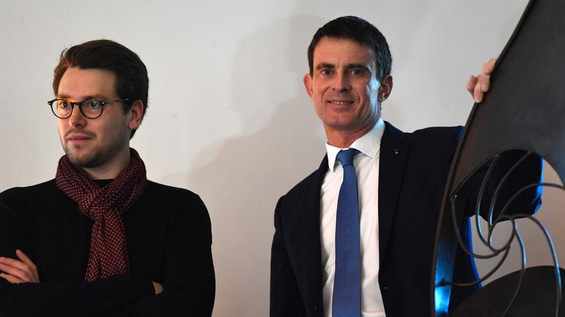 Le président du MJS, Benjamin Lucas, avec le candidat à la primaire socialiste Manuel Valls.