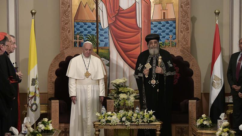 Le pape François était avec le pape copte Théodore II, afin de célébrer «l'héritage commun» entre l'Église catholique et l'Église orthodoxe, au Caire, le 28 avril.