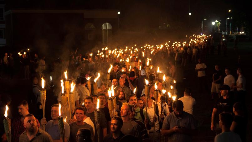 Le rassemblement fait suite à celui, plus restreint, du Ku Klux Klan, le 8 juillet.