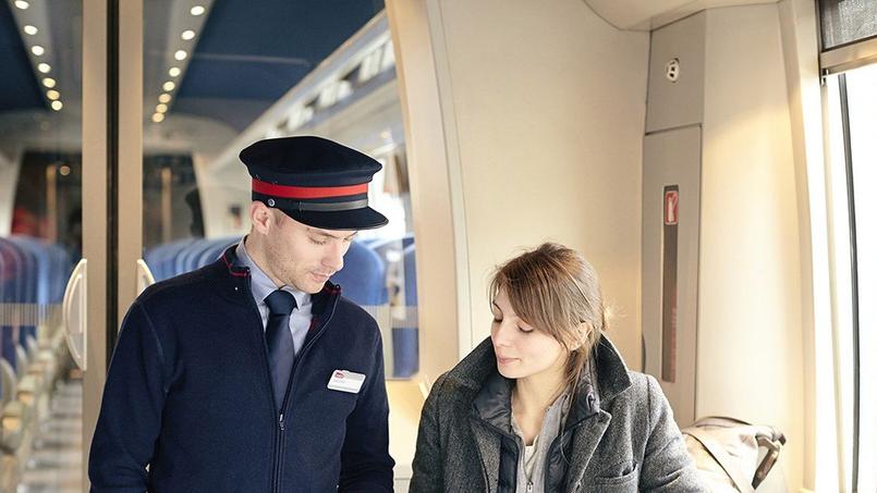 Des contrôles plus systématiques comme ici à bord d'un TER. © SNCF Médiathèque - MATHIEU RAFFARD
