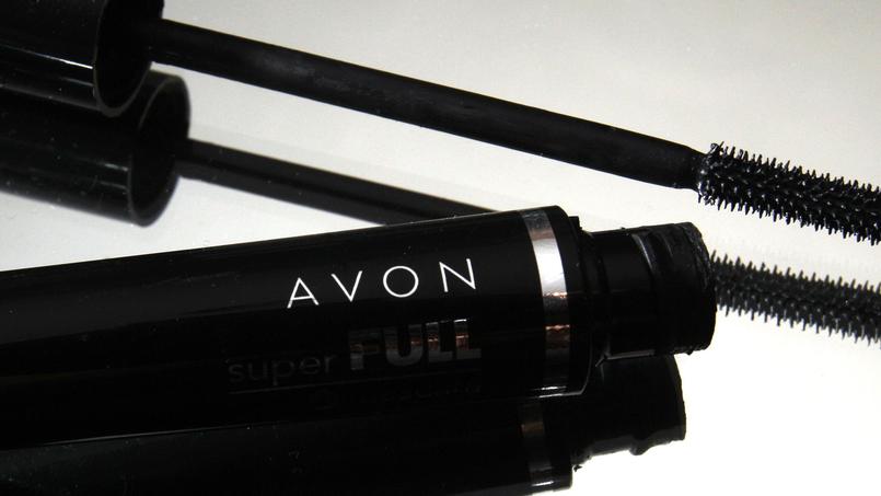 Cosmétiques: la descente aux enfers d'Avon