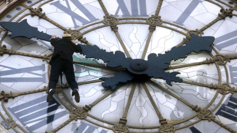 Le changement dheure est devenu un rituel chaque anne fin octobre et fin mars les Franais doivent remettre leurs pendules  lheure