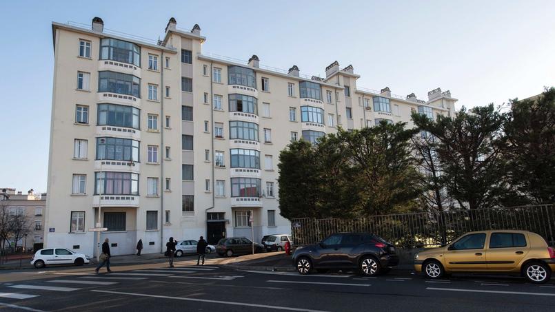 L'immeuble du 8e arrondissement de Lyon où s'est déroulé le drame familial, samedi 5 décembre 2015.