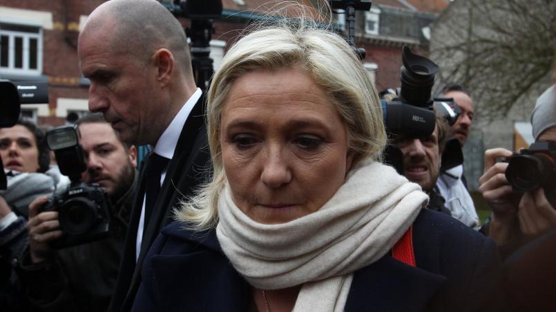 Au premier tour, la candidate FN a recueilli 40,64% des voix. Selon notre sondage, elle arriverait derrière Xavier Bertrand au deuxième tour avec 47% des suffrages.