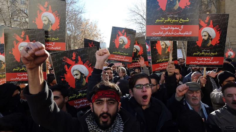 Malgré l'interdiction des autorités, plus d'un millier de personnes ont manifesté dimanche dans la capitale iranienne, à proximité de l'ambassade d'Arabie saoudite à Téhéran.