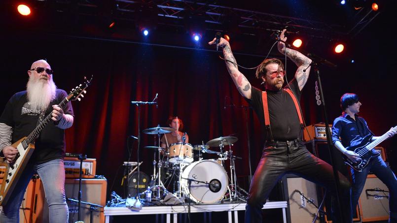 À Stockholm, où le groupe a relancé sa tournée samedi, jamais la salle de concert Debaser, au cœur de la capitale suédoise, n'avait connu de telles mesures de sécurité.