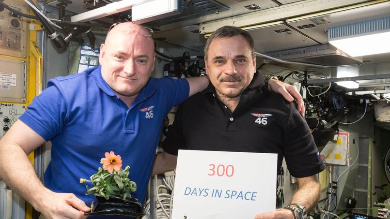 SCOTT KELLY DE NOUVEAU SUR TERRE XVM850a9a70-dfb2-11e5-a4da-fc5ca188cd22