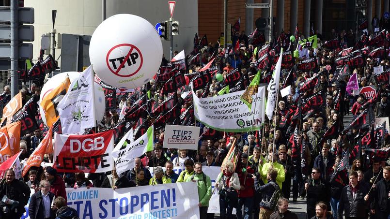 Des milliers d’Allemands manifestent contre le libre-échange