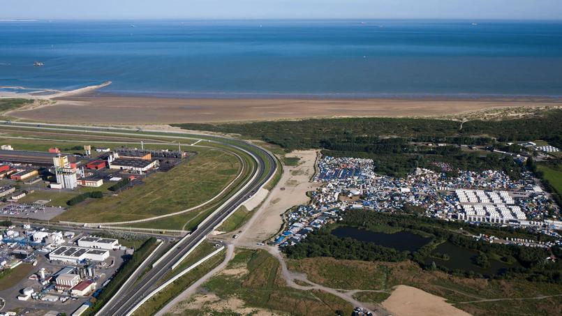 Vue aérienne du camp.