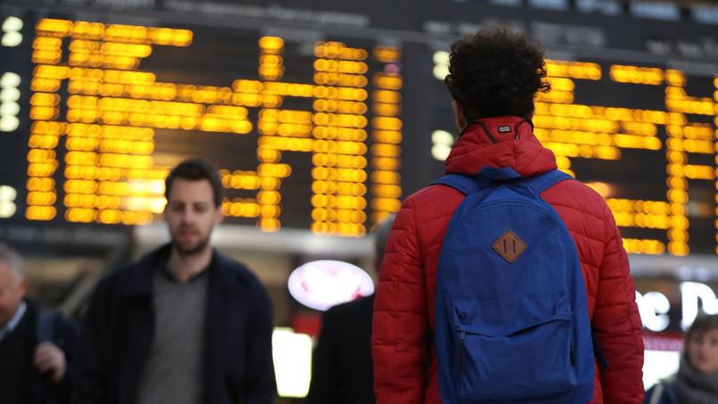 Exprimé en pourcentage, l'indice de ponctualité des trains suburbains franciliens est ainsi évalué à 91,4 contre 99 pour les trains suburbains madrilènes.