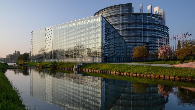 Assistants d'eurodéputés : outre Sarnez, Hortefeux et Lavrilleux concernés par l'enquête
