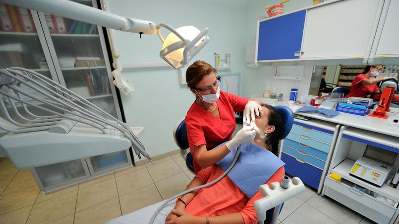 70 % des dentistes en grève dans l'agglomération — La Rochelle