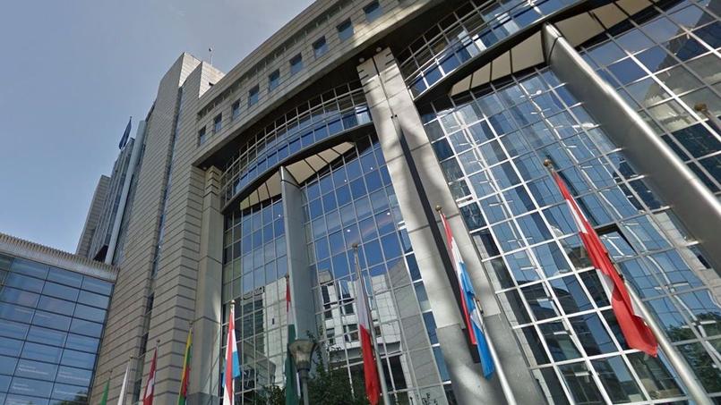 Le bâtiment du Parlement européen à Bruxelles menacé de destruction