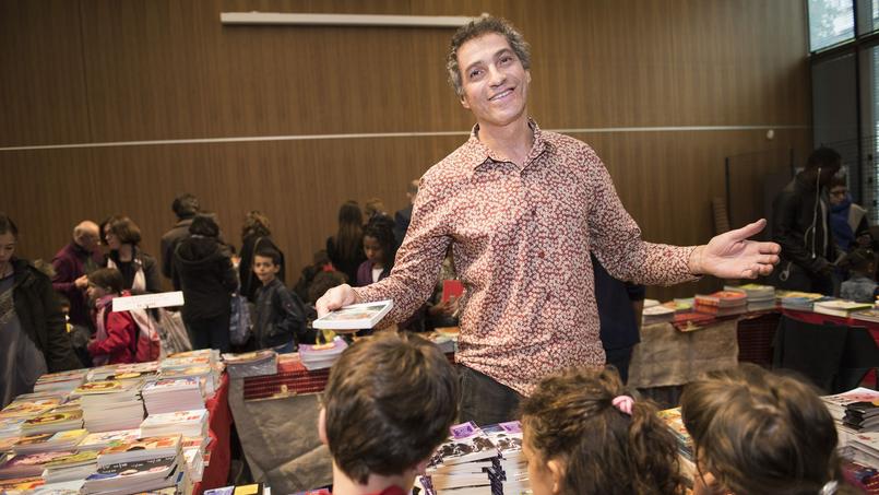 Vincent Safrat, fondateur de l'association, a vendu 2,5 millions d'exemplaires en 2016..