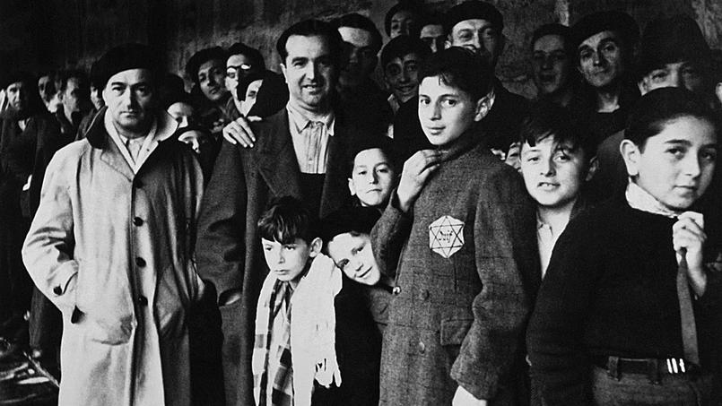 Les 16 et 17 juillet 1942, 13.152 Juifs, dont 4115 enfants, furent arrêtés à Paris et en banlieue par des fonctionnaires français sur ordre de l'Allemagne nazie.
