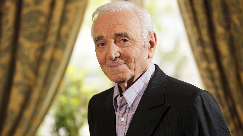 Hollywood rend enfin hommage à Charles Aznavour. À 93 ans, il continue de se produire sur les scènes du monde entier.