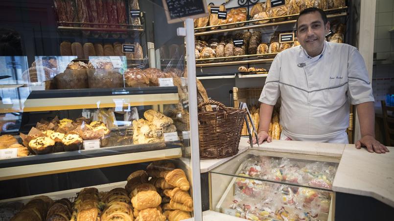 À Paris, les boulangers tentent de gérer le casse-tête des congés estivaux
