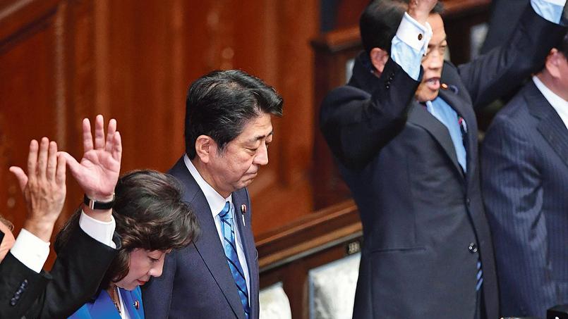 Le Japon dans les turbulences politiques