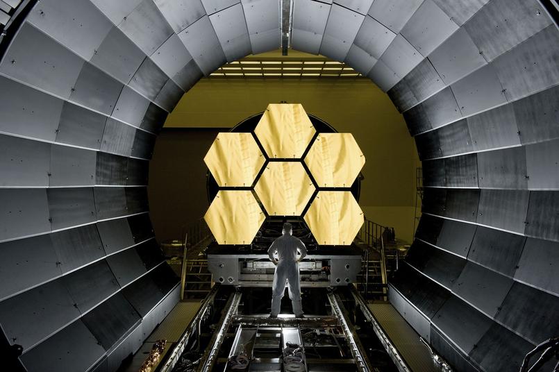 Le JWST, un télescope spatial monumental à 9 milliards d'euros