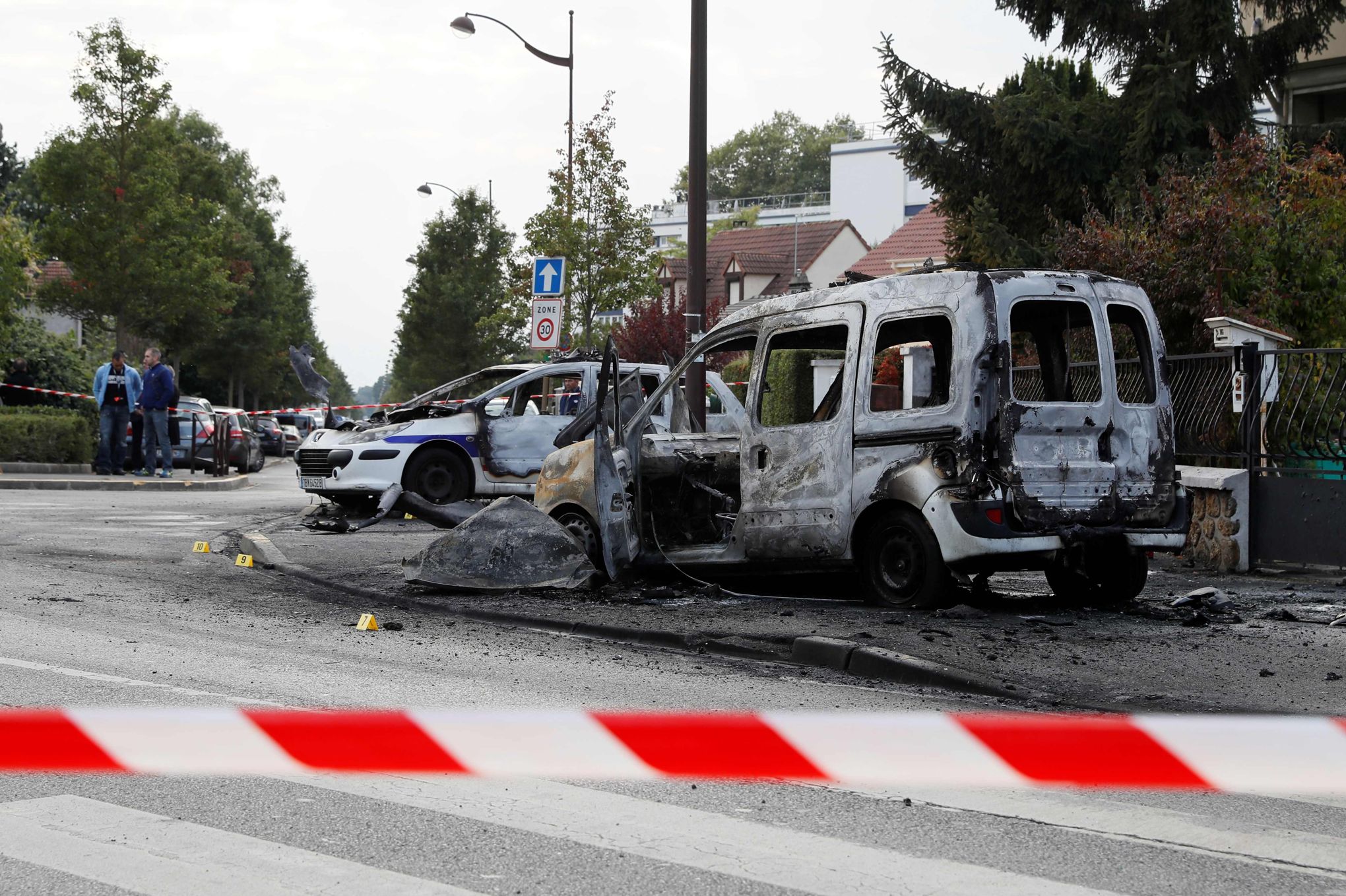 Viry-Châtillon : 11 suspects arrêtés, trois mois après l'agression de ... - Le Figaro