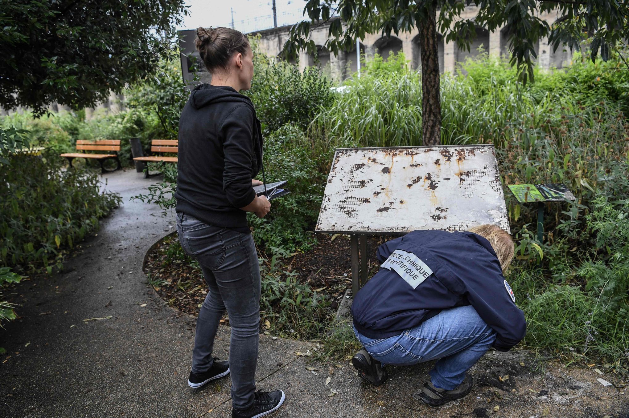 Indignation apr&egrave;s la profanation d'une st&egrave;le en m&eacute;moire des enfants d'Izieu