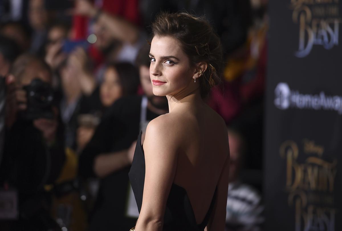 Emma Watson Fait Taire Les Critiques Sur Sa Photo Seins Nus Madame Figaro