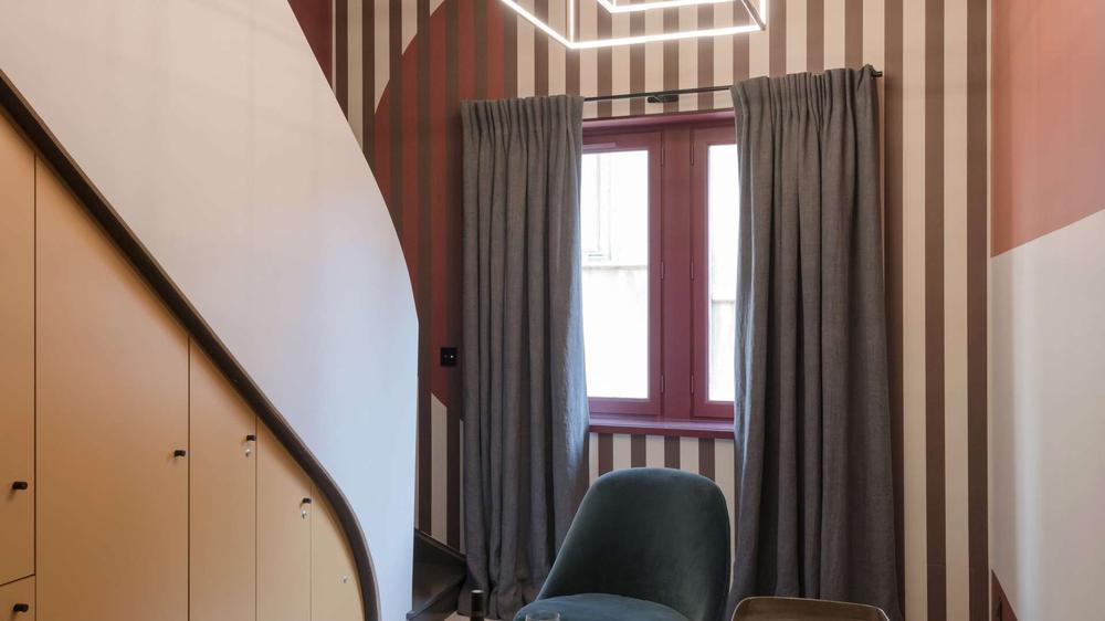 Hôtel Les Suites MiHotel De La Tour Rose à Lyon, L'avis D'expert Du Figaro