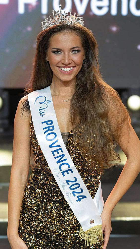 Miss France 2025 : élue Miss Martinique, Angélique Angarni-Filopon Bat ...