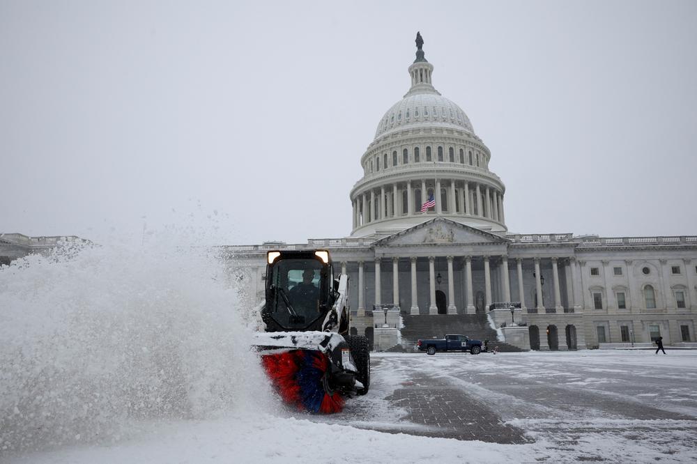 États-Unis : les images de la sévère tempête de neige dans le centre du ...