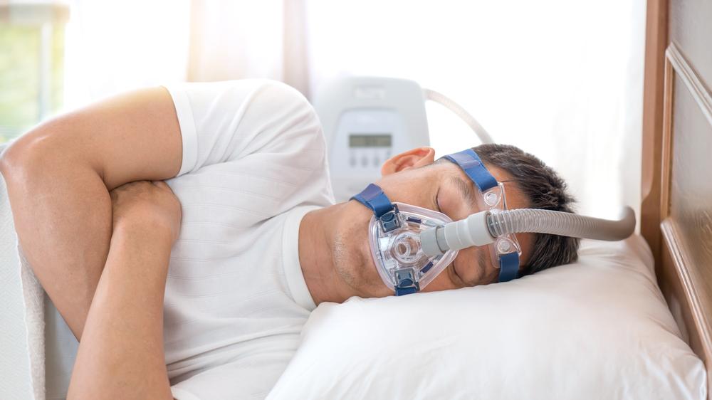 Dormir sans se reposer : comment soigner le syndrome d’apnées du sommeil