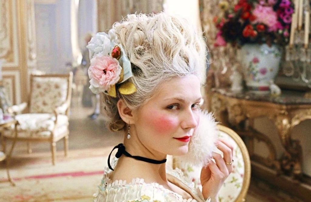 À Londres, le Victoria & Albert Museum dresse le portrait d’une Marie-Antoinette influenceuse
