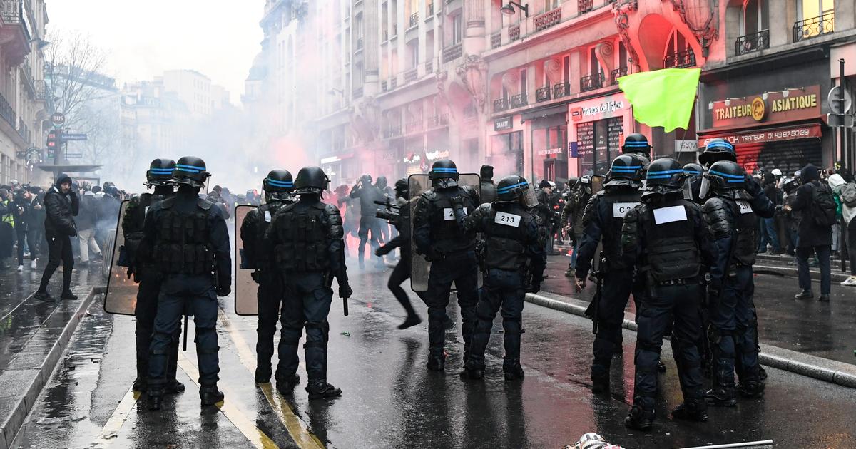 Vidéo D'un Manifestant Frappé Par Un Policier : Une Enquête Judiciaire ...