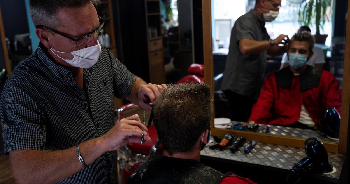 Inquiets d'un possible reconfinement, les français se ruent chez le coiffeur
