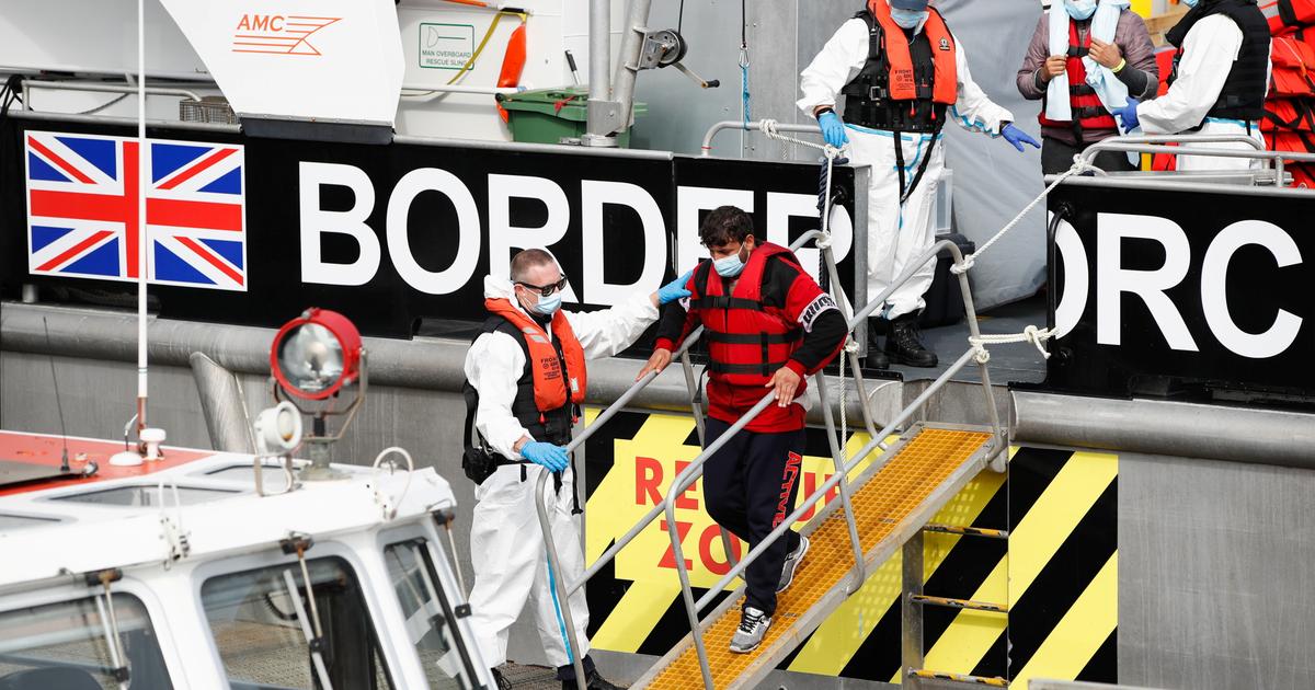 Manche : sauvetage de 154 migrants qui tentaient de rejoindre l'Angleterre
