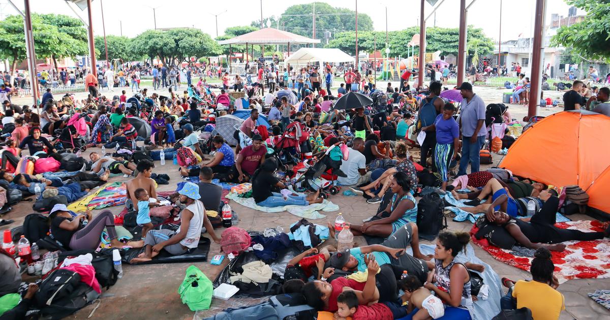 Una nueva caravana de unos 2.000 migrantes parte del sur de México